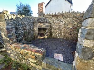 Photo 13- click for photo gallery